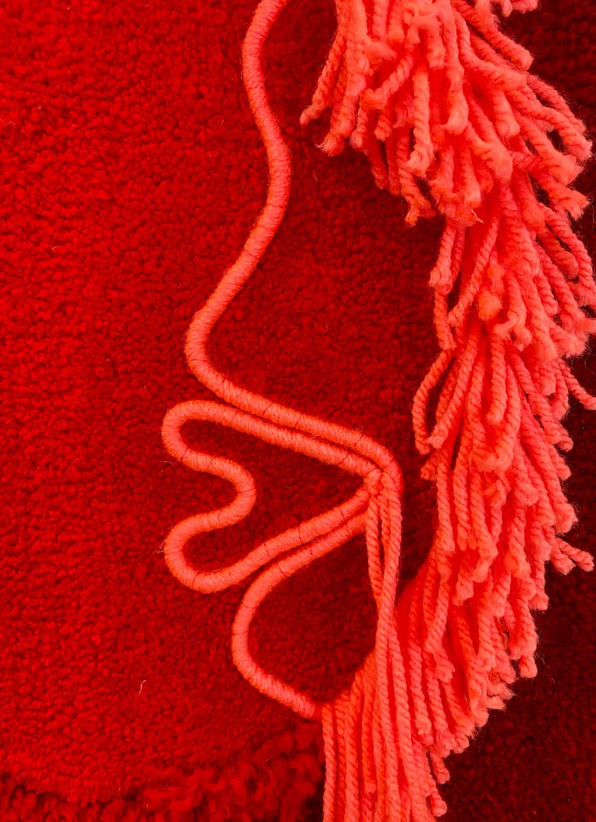shades-of-red-tapisserie-tufting-détail-hobbii-mogiostudio