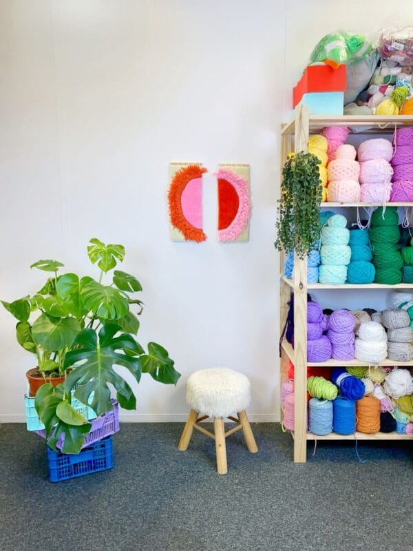 sun-is-here-rose-orange-tapisserie-murale-tufting-mogiostudio