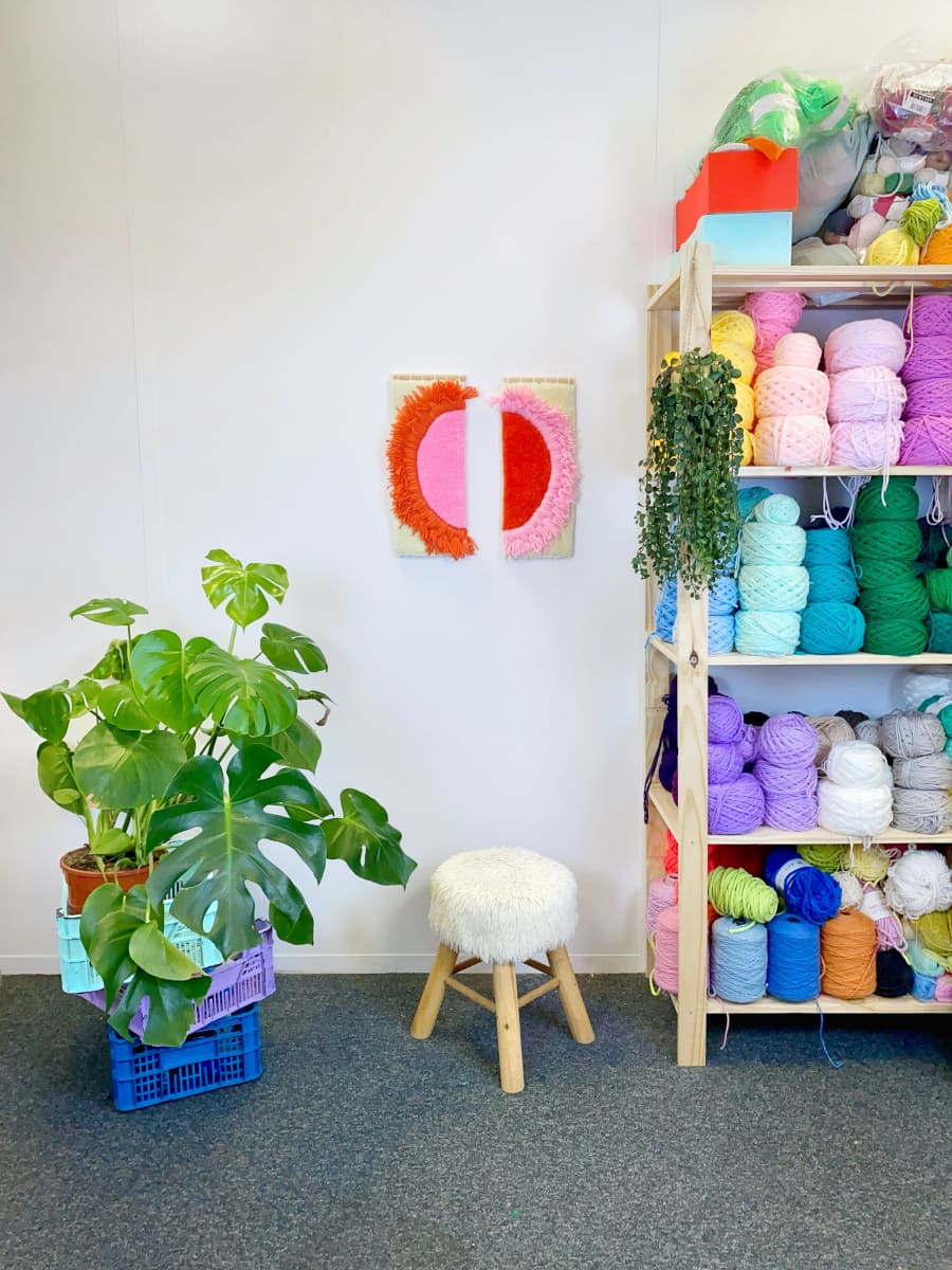 sun-is-here-rose-orange-tapisserie-murale-tufting-mogiostudio