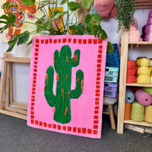 cactus-2-grande-tapisserie-murale-tufting-rose-mogiostudio