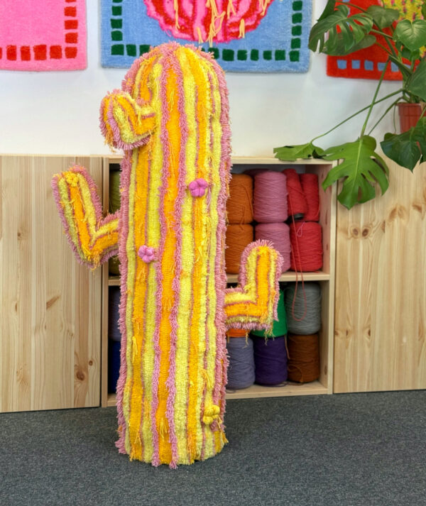 cactus-sculpture-textile-tufting-fiber-art-mogiostudio