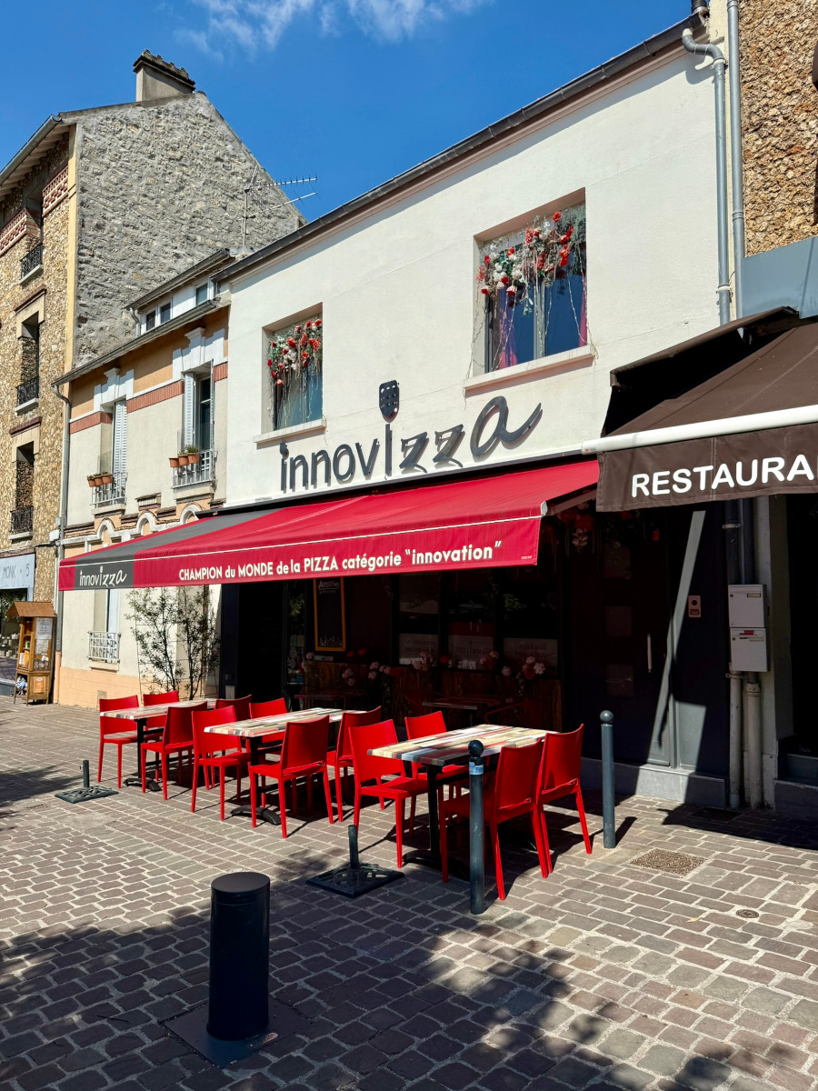 exposition-tufting-restaurant-innovizza-mogiostudio