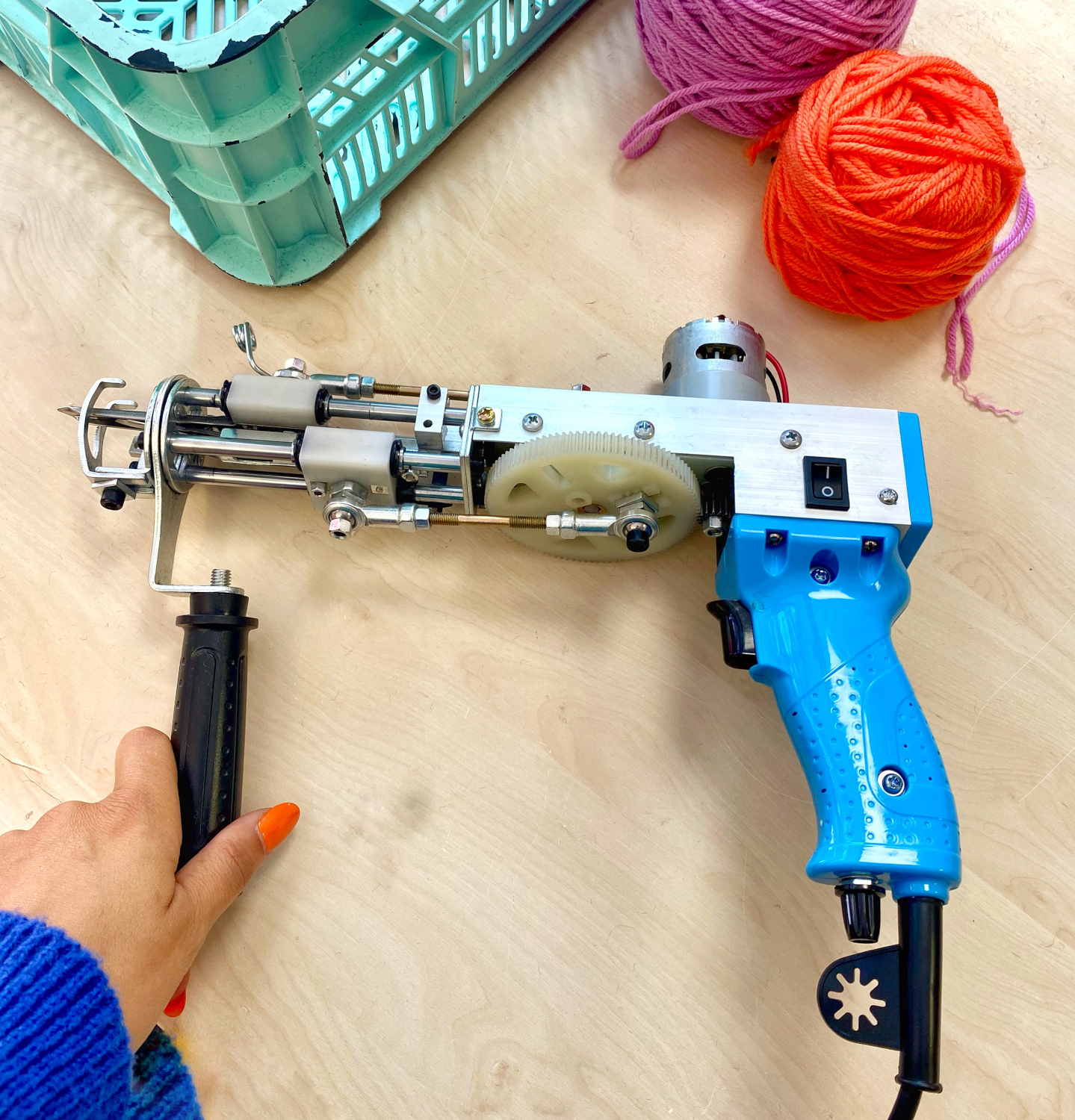 le-tufting-c-est-quoi-atelier-creatif-initiation-pistolet-a-touffeter-mogiostudio