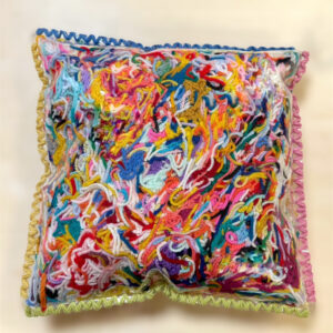 coussins-carre-colores-recycles-fils-mogiostudio