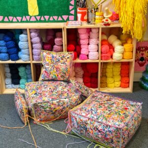 poufs-coussins-colores-fils-recycles-mogiostudio