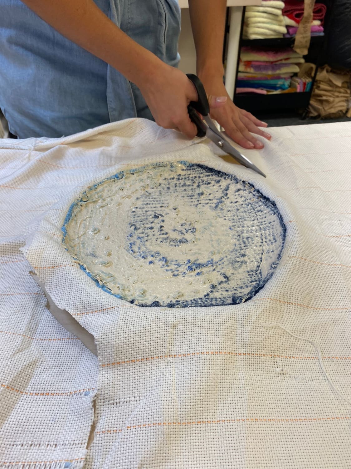 quel-materiel-faut-il-pour-debuter-le-tufting-finitions