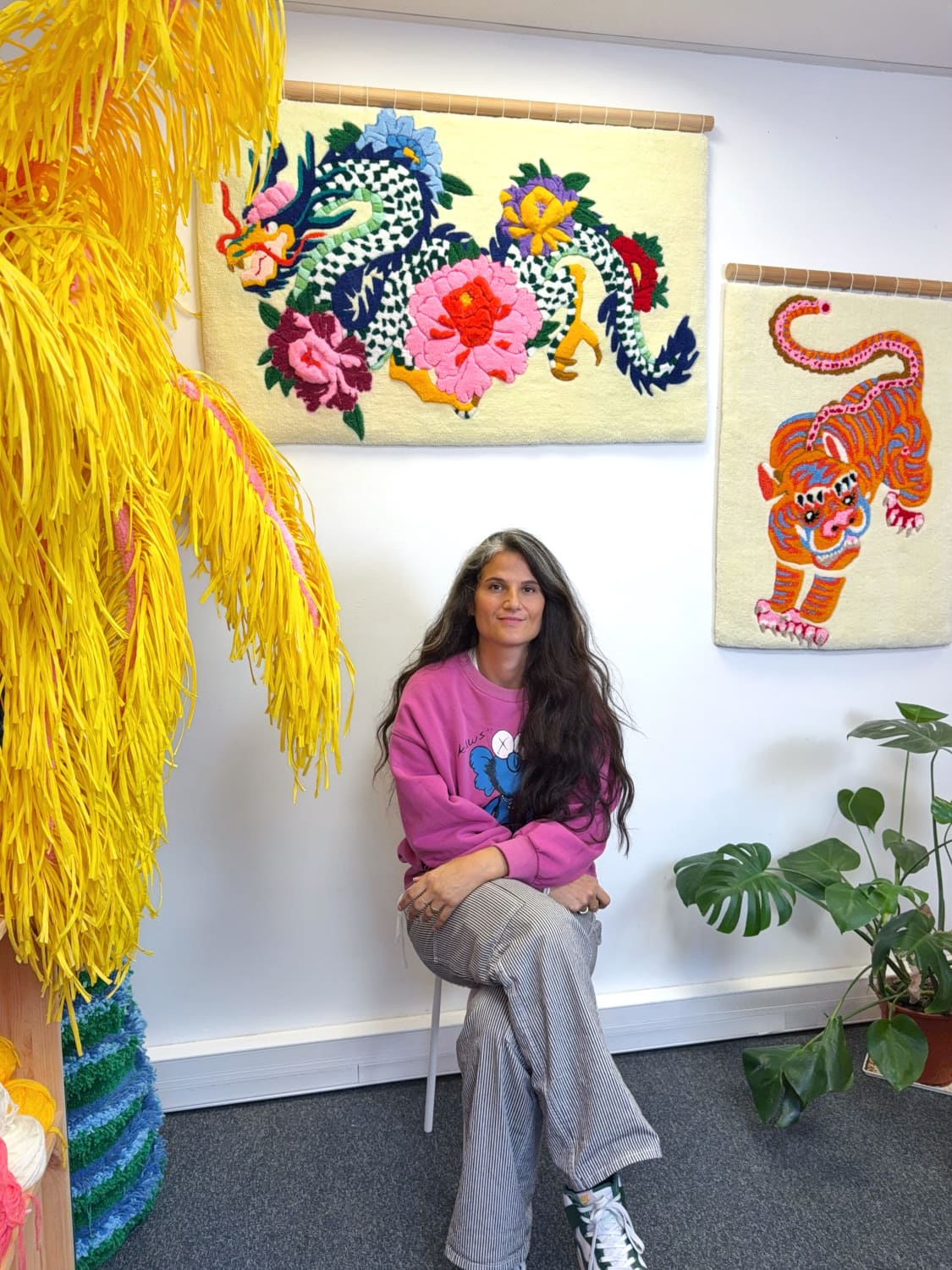 mushu-creation-details-dragon-tufting-tapisserie-murale-artiste-mogiostudio