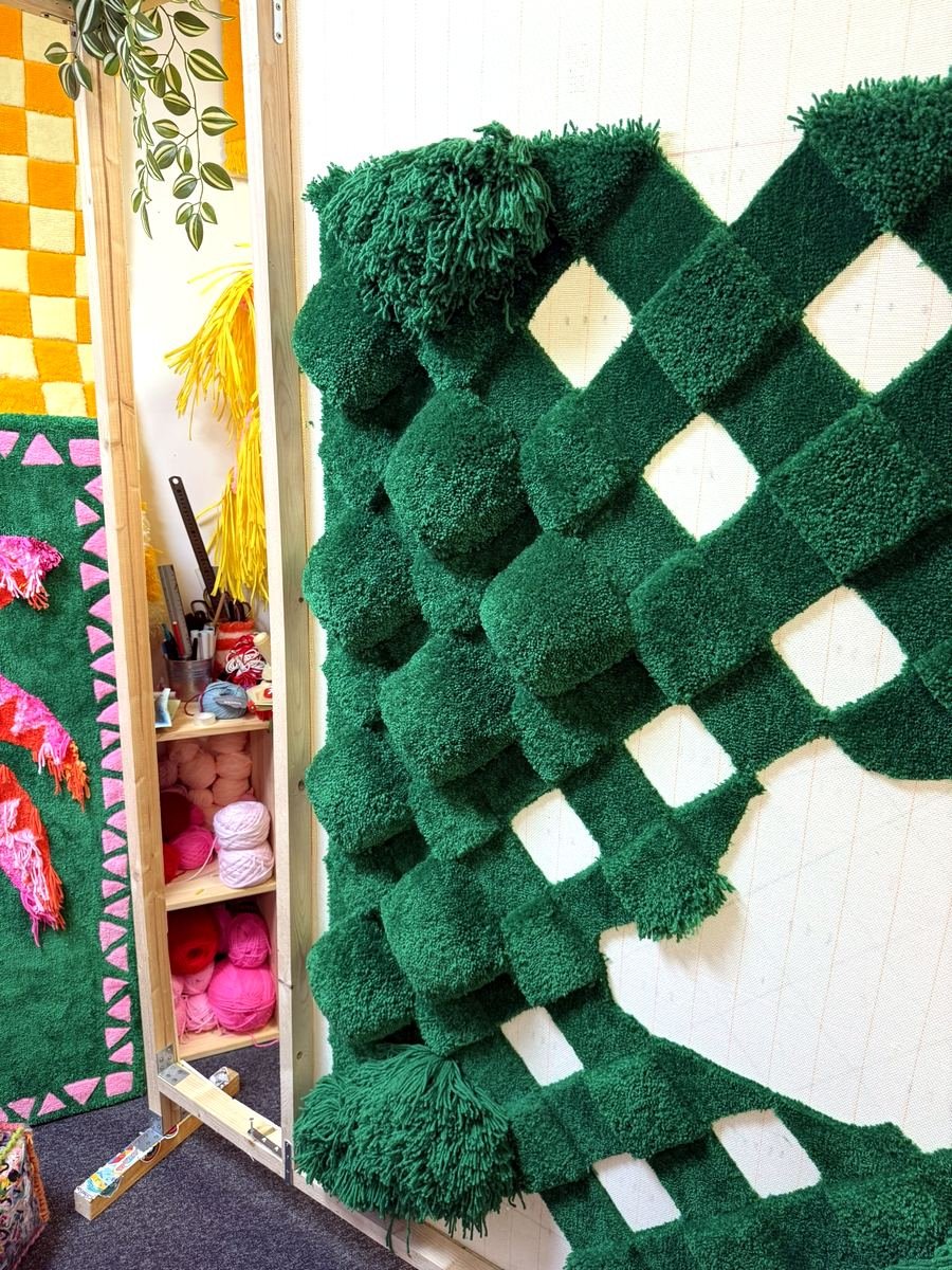 proliferation-tufting-en-cours-trame-losanges-mogiostudio