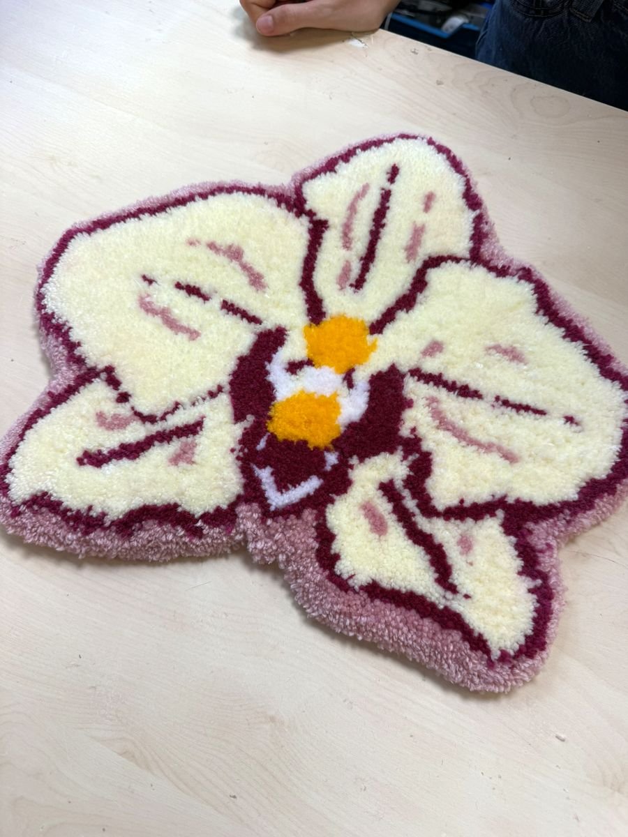 atelier-initiation-tufting-velizy-tapis-orchidee-mogiostudio