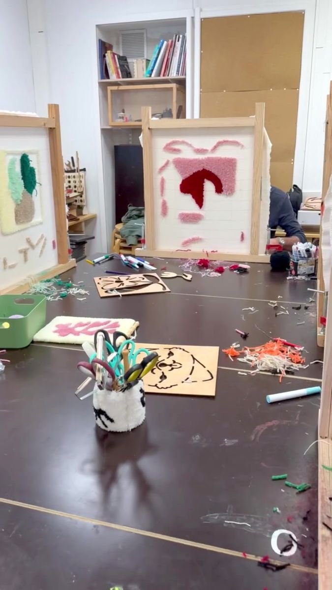 atelier-tufting-ados-fablab-la-forge-atelier-vue-ensemble-metiers-mogiostudio