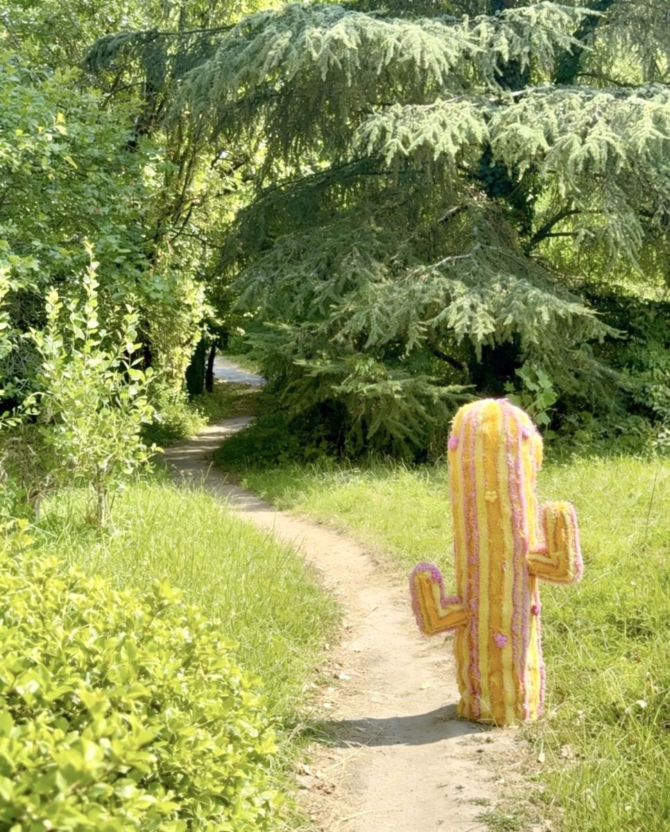 salone-sculpture-textile-cactus-sentier-vert-mogiostudio